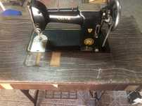 Maquina de costura OLIVA