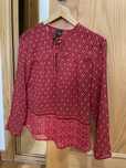 Blusa vermelha de festa da Mango