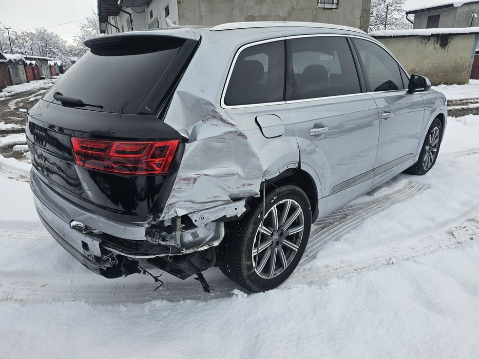 Ауді Q7 Audi  Q7
