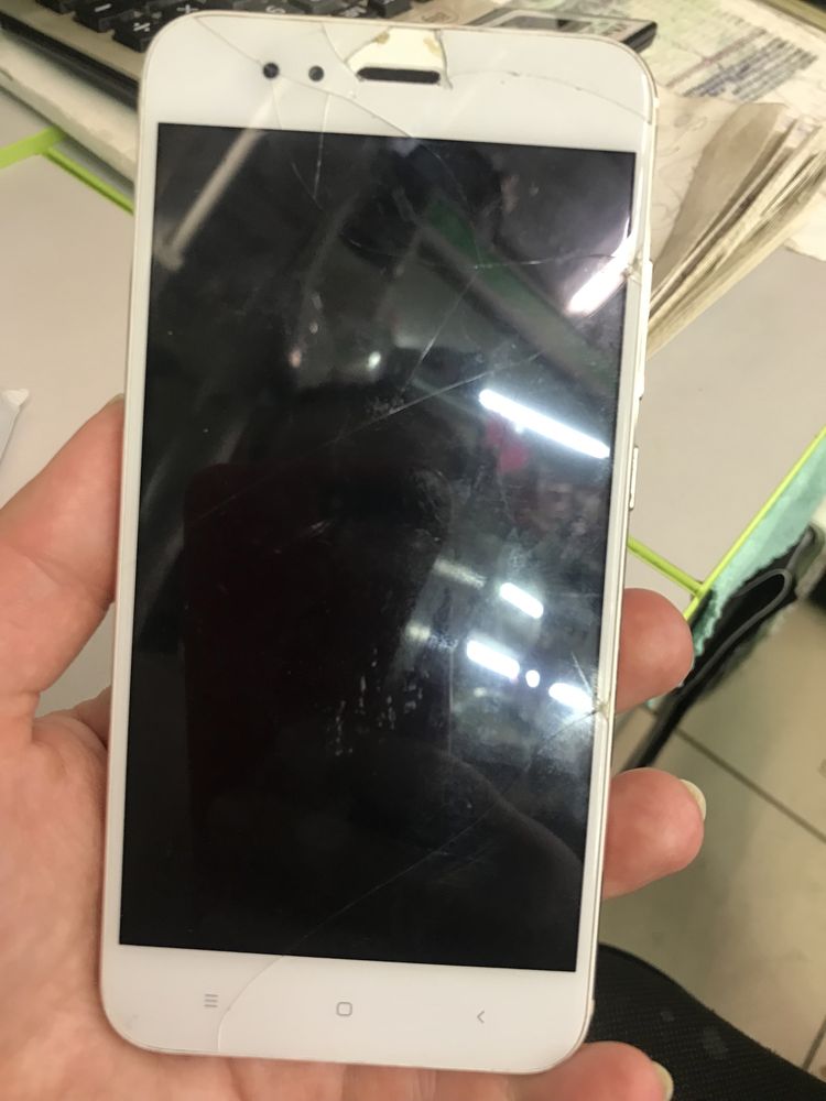 Телефон Xiaomi MI A1 4/64