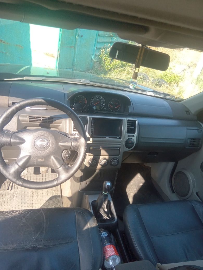 Ніссан хтрайл2.2 dCi
