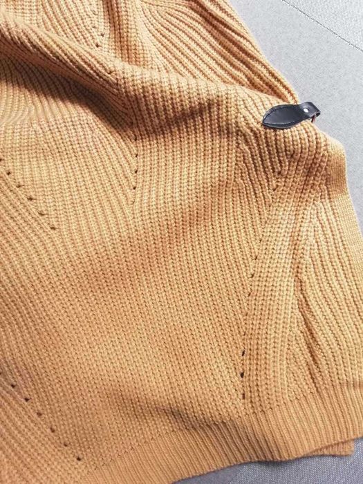 В'язаний жилет теплий в'язана жилетка тепла вязаная теплая вязаный