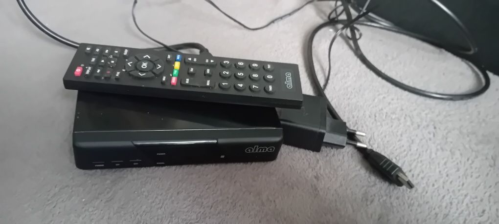 Akai telewizor 25 cali i dekoder