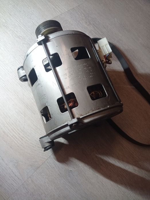 Motor elétrico monofásico