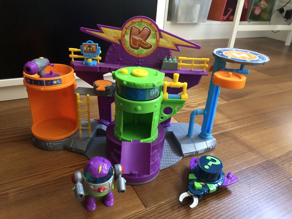 Super Zings Laboratorium professor K Kazoom