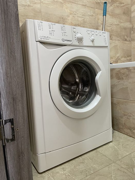 Продам стиральную машинку 6кг