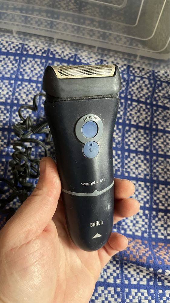 Продам электробритву Braun Washable 815