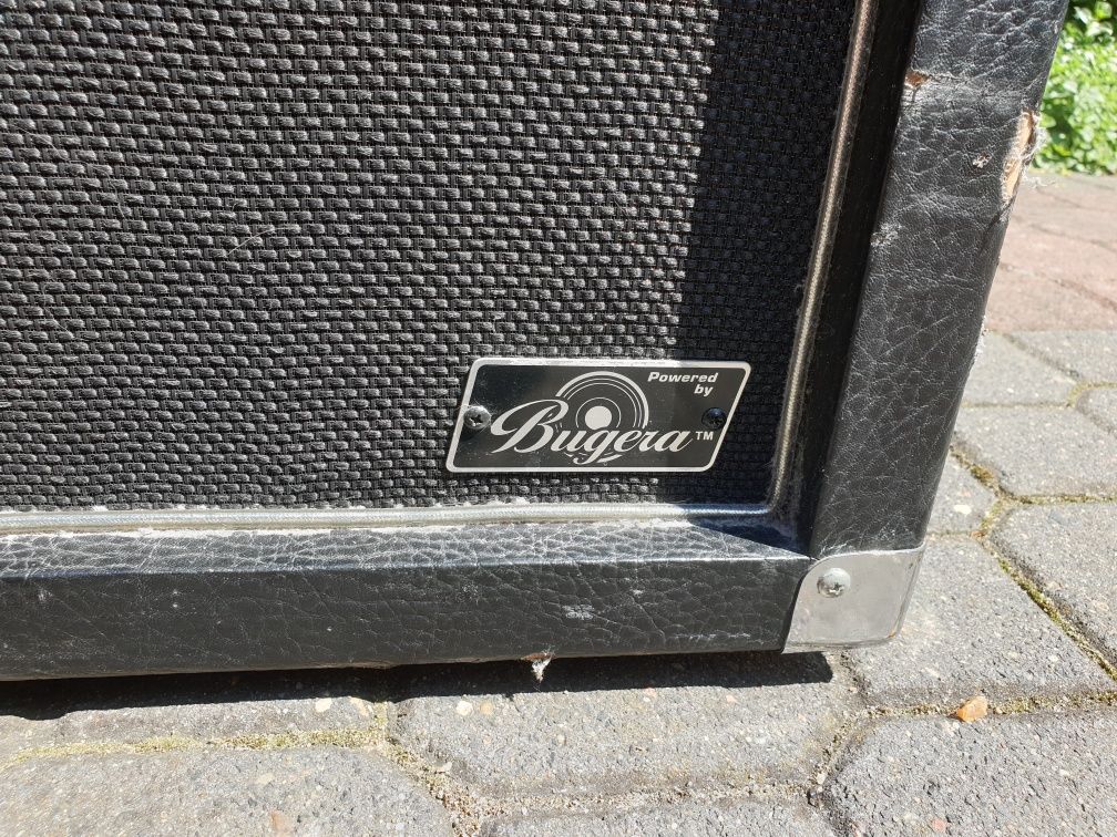 Kolumna 4x12 Bugera Behringer BG412V Ultrastack