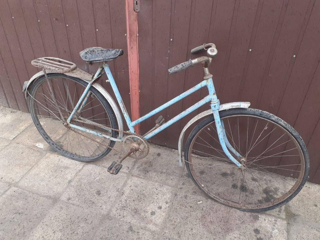 Stary rower z czasów PRLu