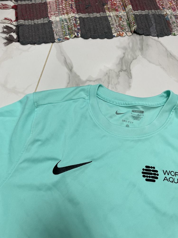Чоловіча футболка L nike dri fit оригінал