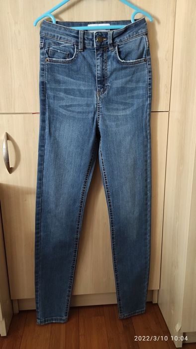 Spodnie jeansy Reserved 32