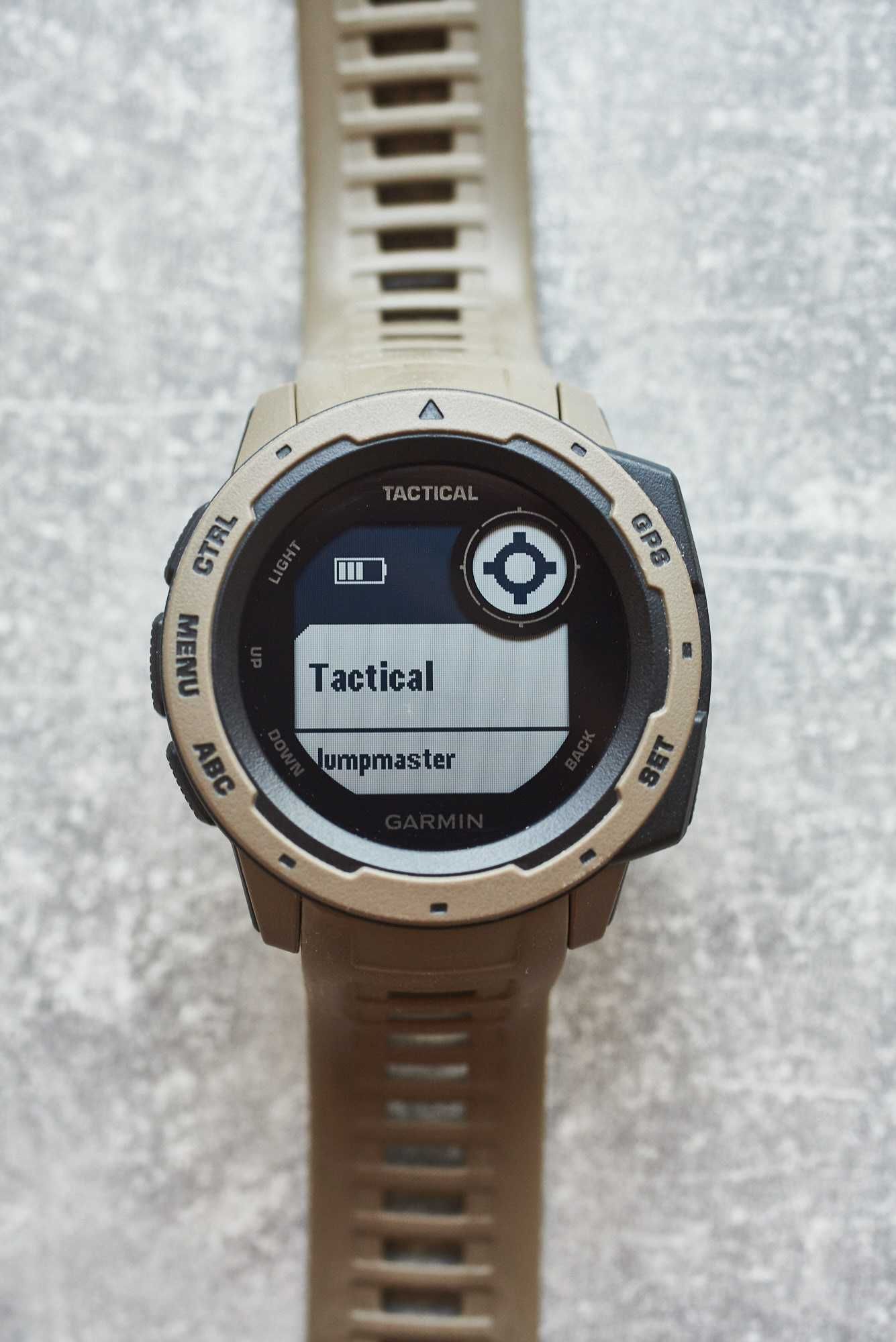 Garmin Instinct Tactical desert тактичний gps компас