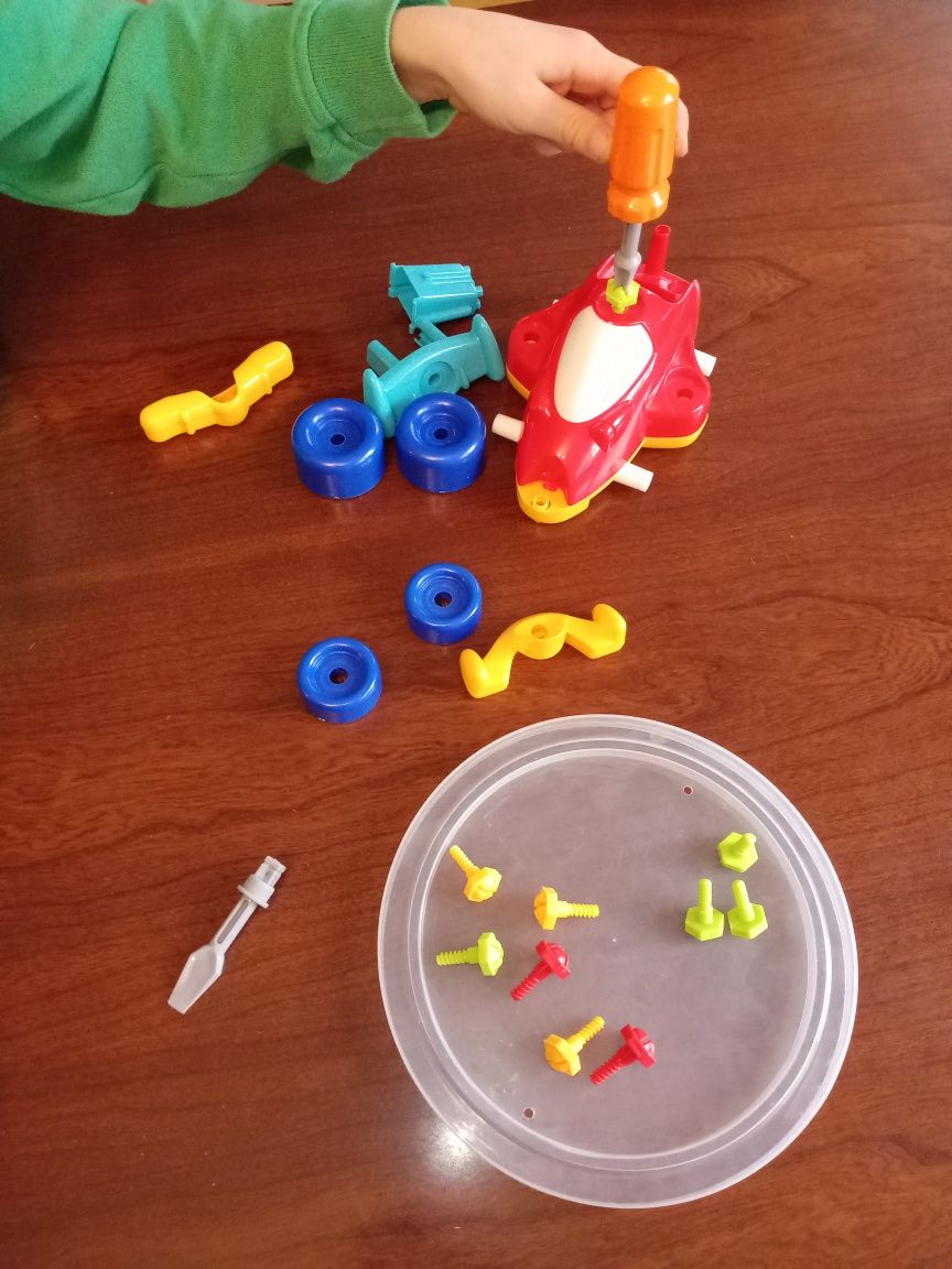Puzzle 3D składane autko