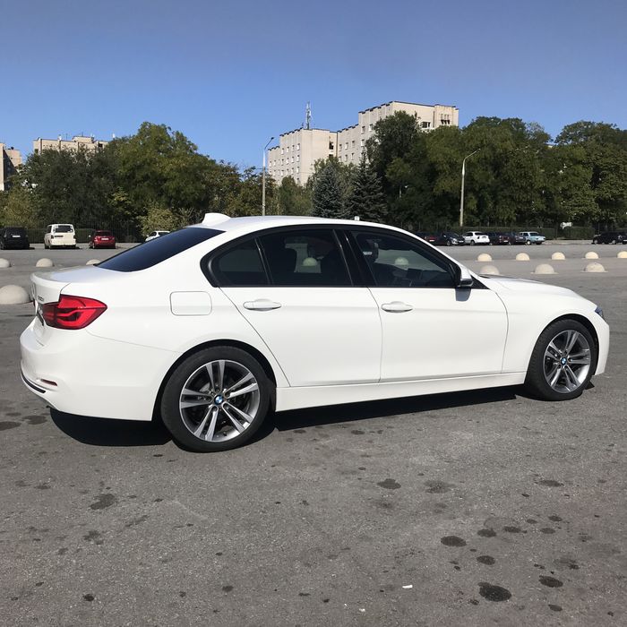 BMW F30 330i XDrive