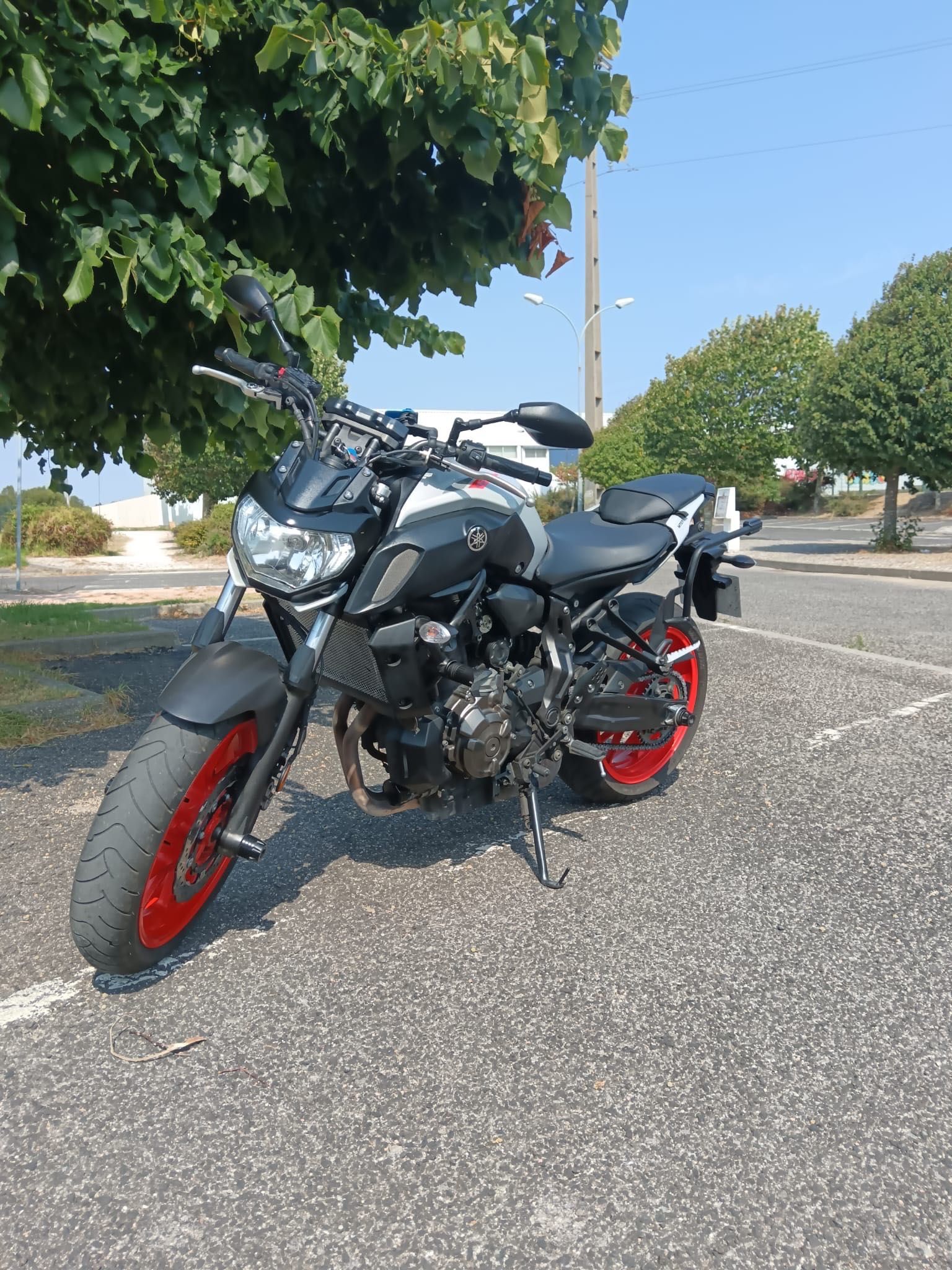 Yamaha MT-07 | Impecável | Revisão Recente | Extras Incluídos