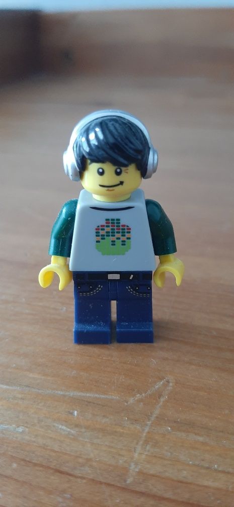 LEGO Minifigurka Figurka Seria 8 DJ