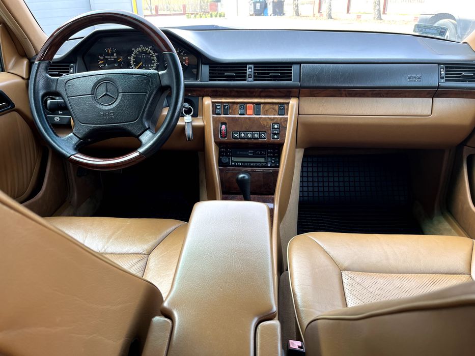 Mercedes W124,  E 420, V8 , E Klasa, Następca  E 500, 124