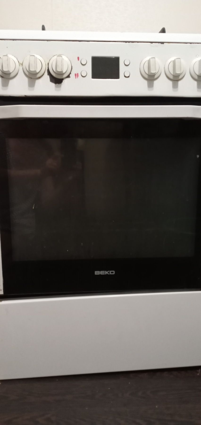 Газовая (комбинированная) плита BEKO продам