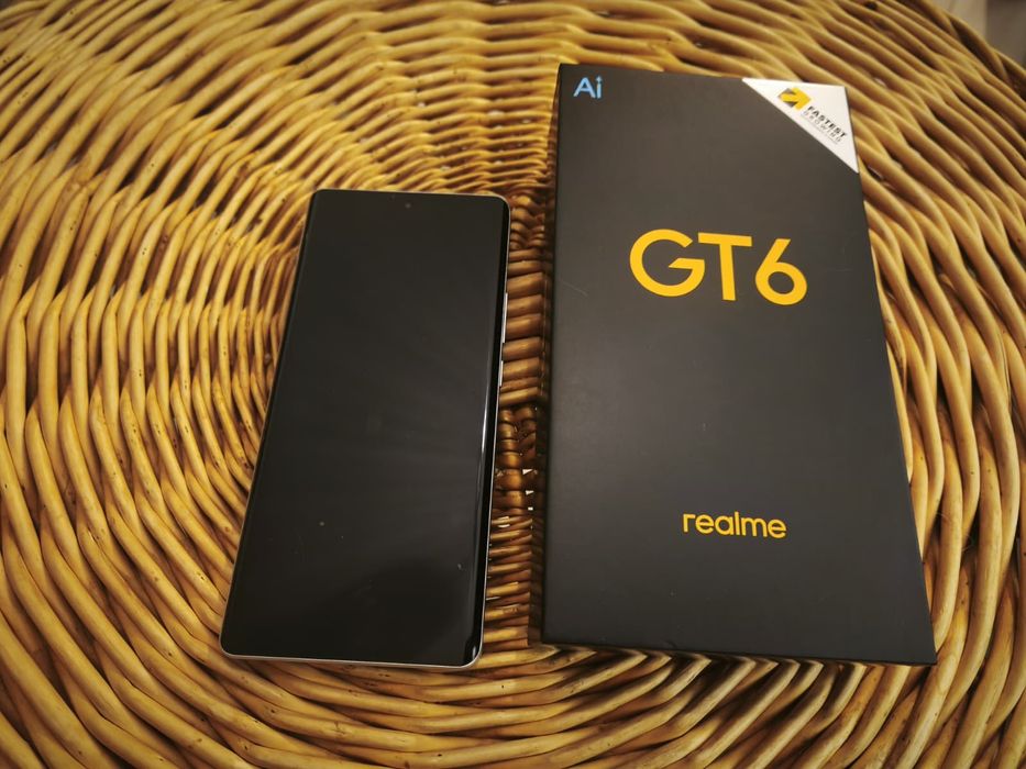 Realme gt6 na gwarancji