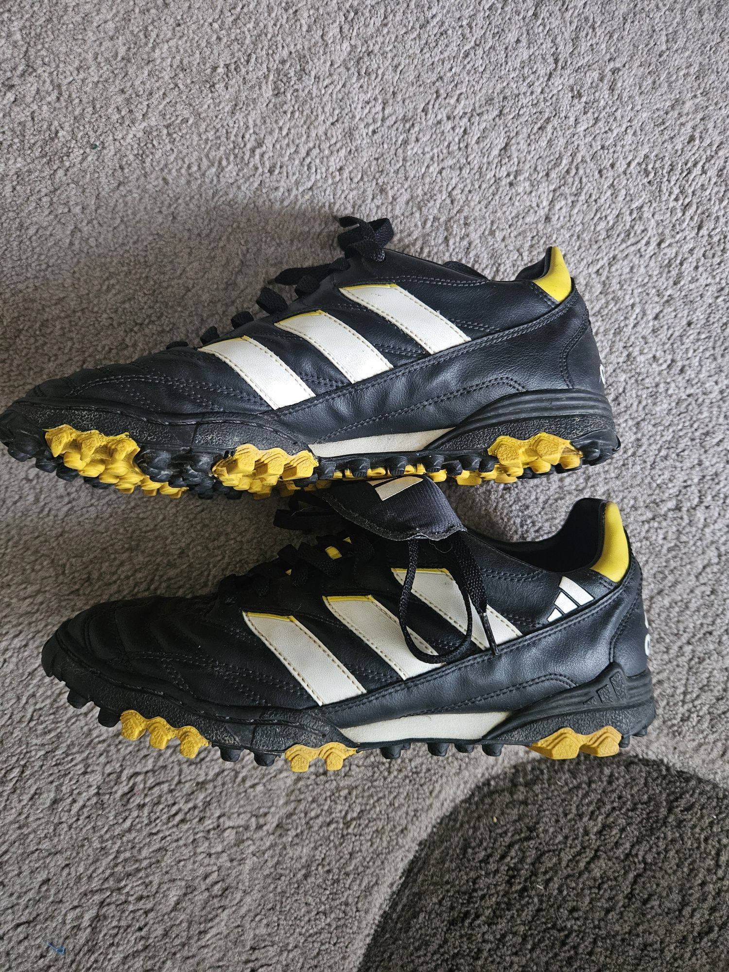 Сороканожки Adidas бутси футбол