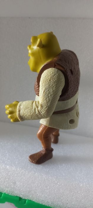Figura shrek usado