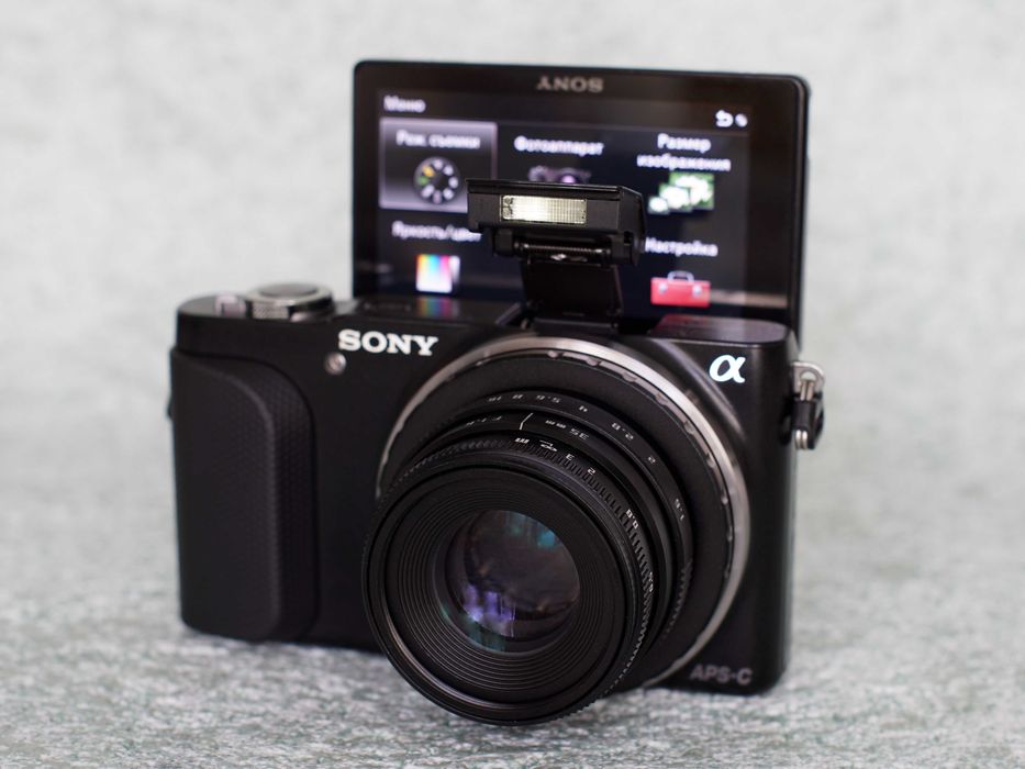 SONY NEX-3N + объектив f/1.6 35mm • APS-C 16,1 Мп • RAW • Идеал. сост.