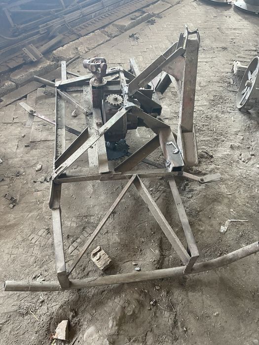 Косарка навісна до трактора