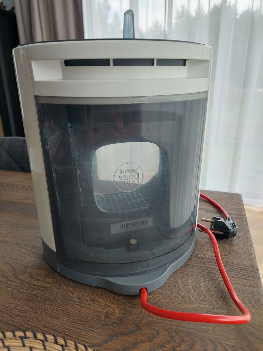Ekspres na kapsułki Nescafe Dolce Gusto