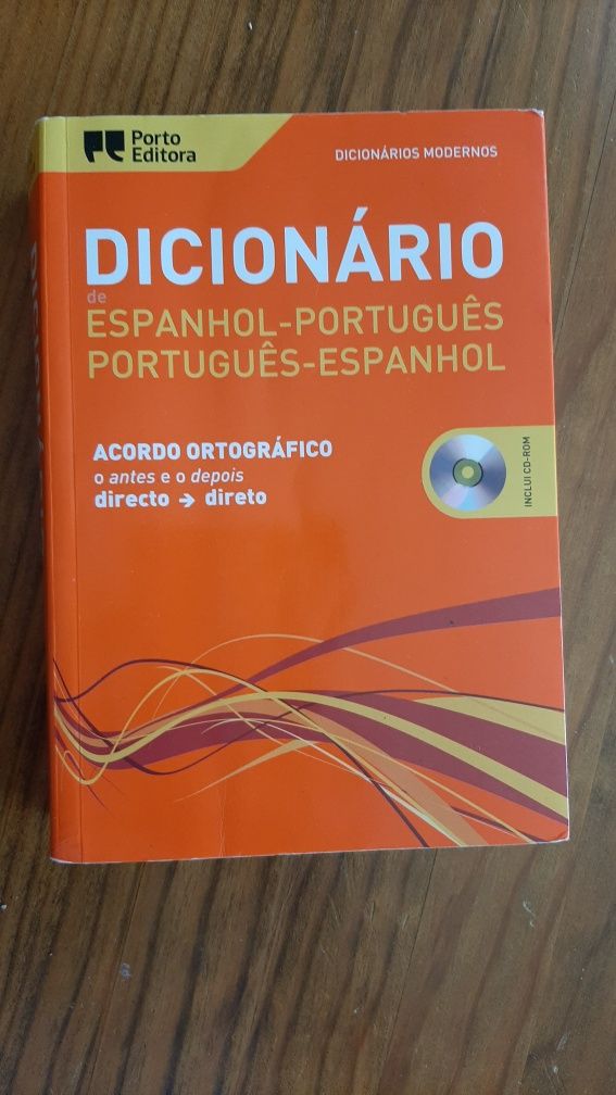 Dicionário de Espanhol Português e Português Espanhol da Porto Editora