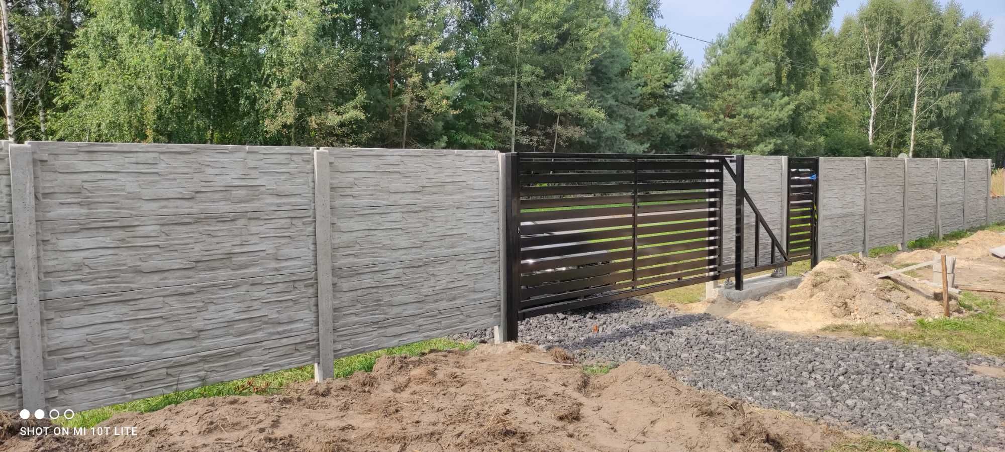 Ogrodzenie betonowe z Ostrowca