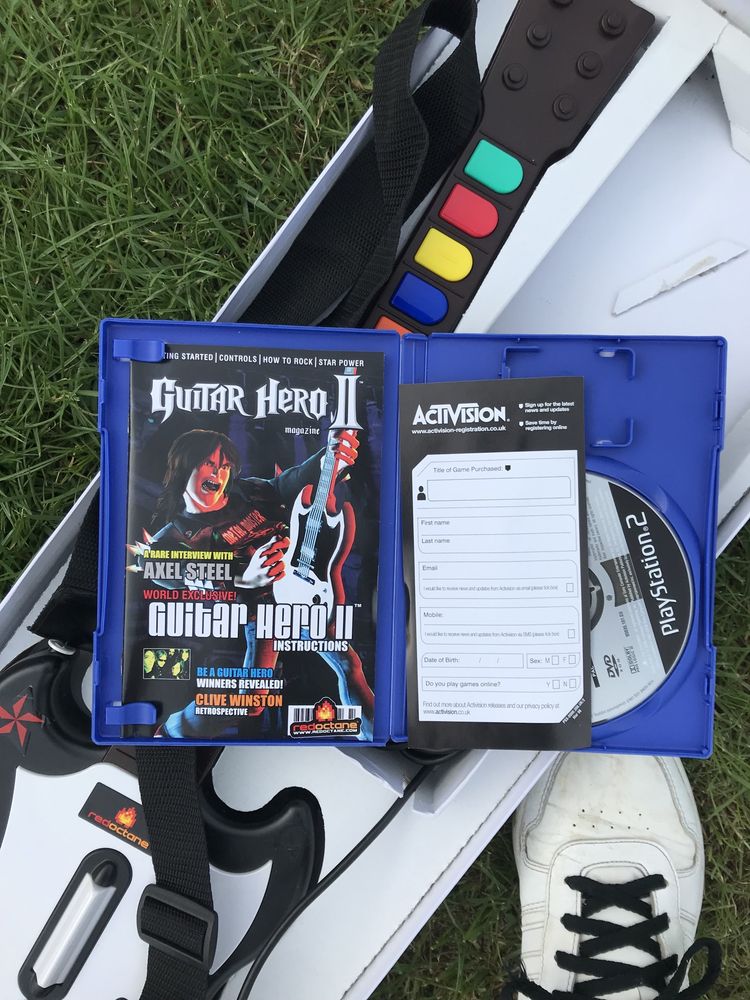 sprzedam grę guitar hero II na play-station2