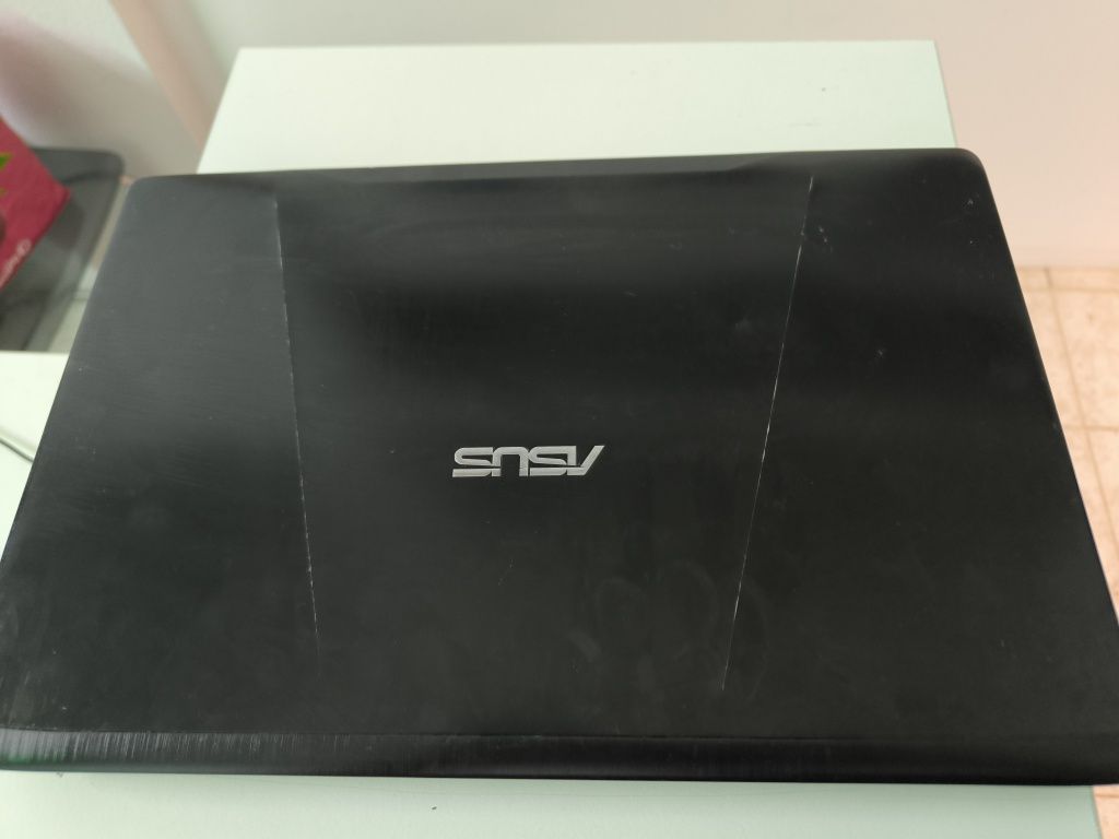 Portátil Asus Gaming GTX 1050 i7 24GB