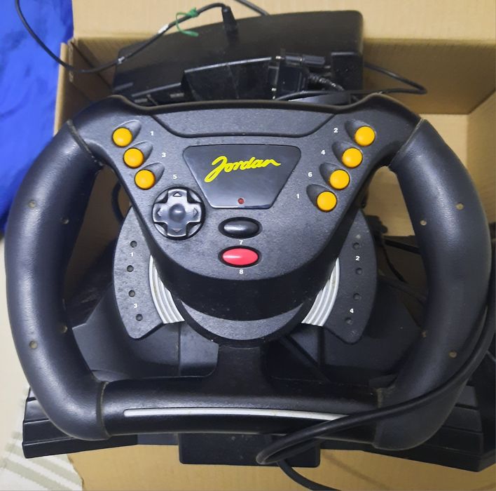 Volante e pedais para PC e Ps1 e 2