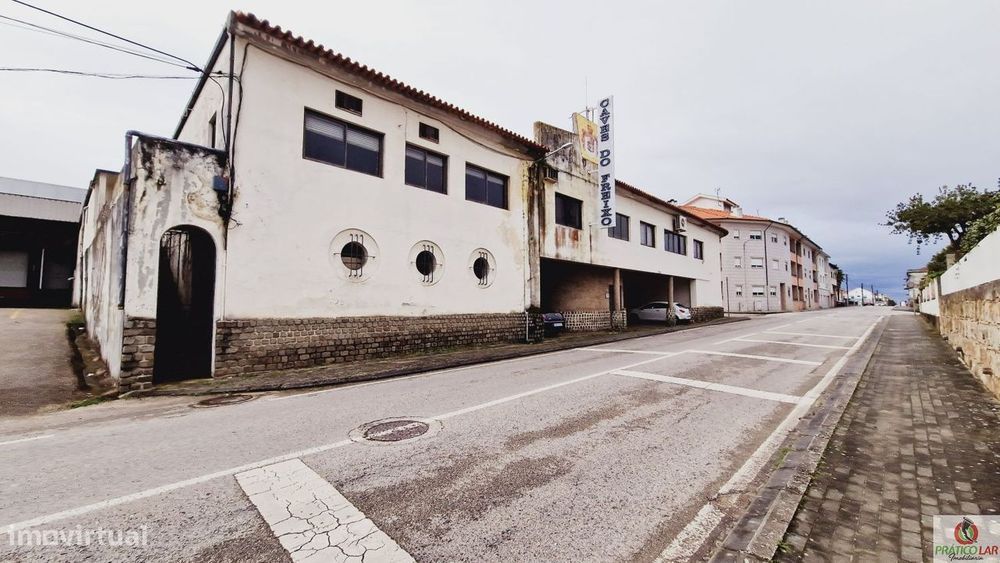 Prédio das Caves do Freixo