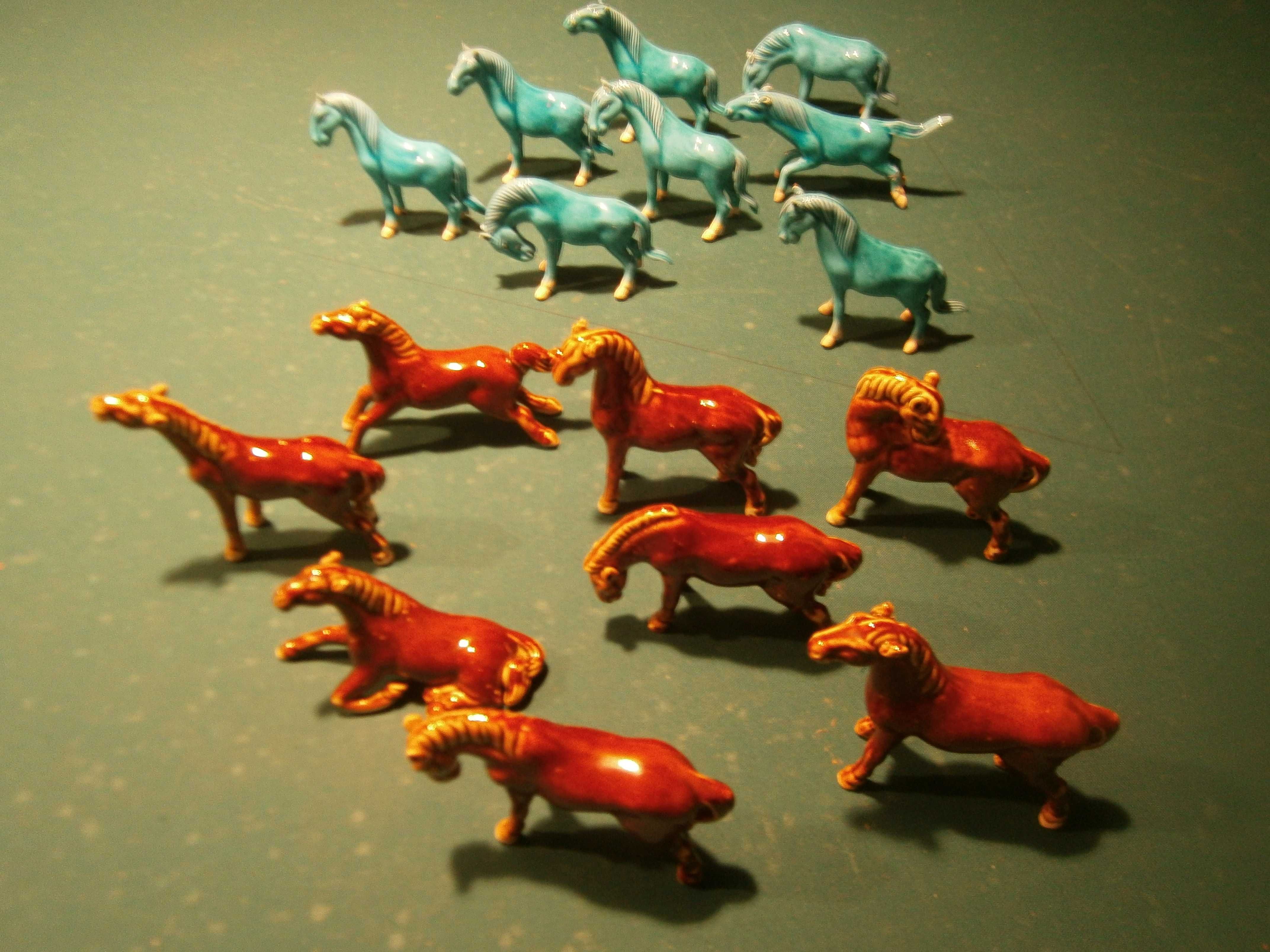Colecção cavalos porcelana chinesa-Dinastia Tang XX