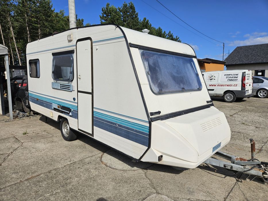 Przyczepa kampingowa marki Adria