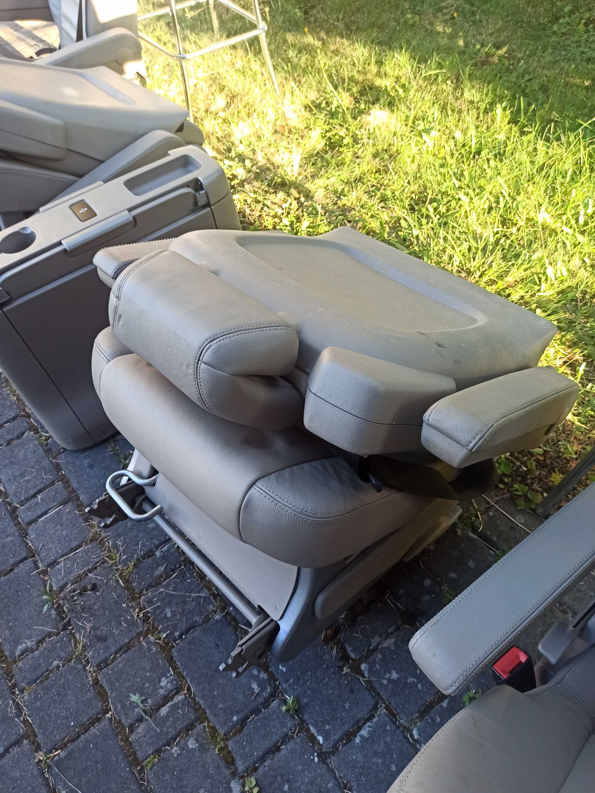 Fotele kapitańskie skóra 4 szt. Mercedes Vito Viano 639 W639 LIFT