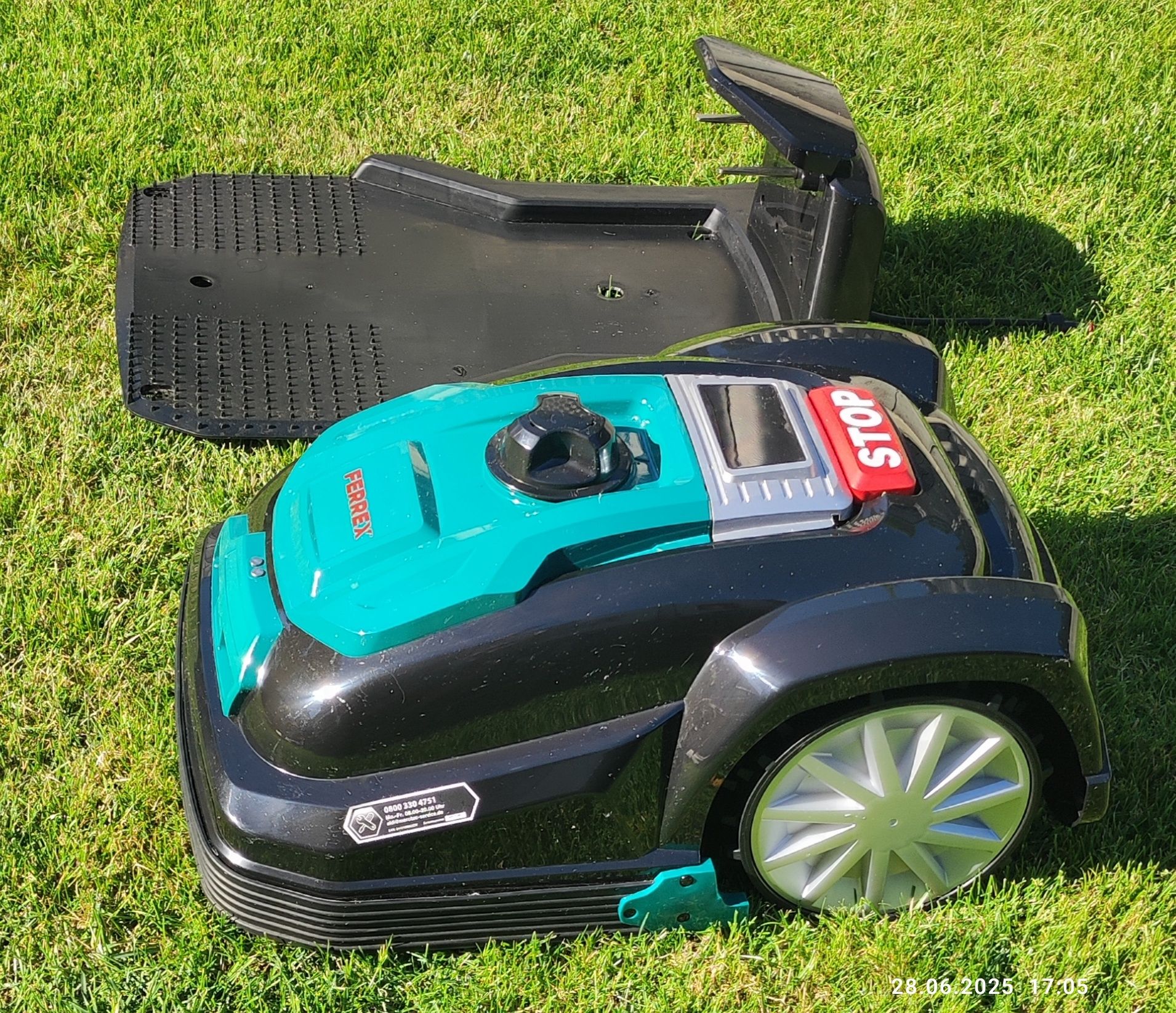 Robot koszący Ferrex r800 EASY+ 28V 800m2