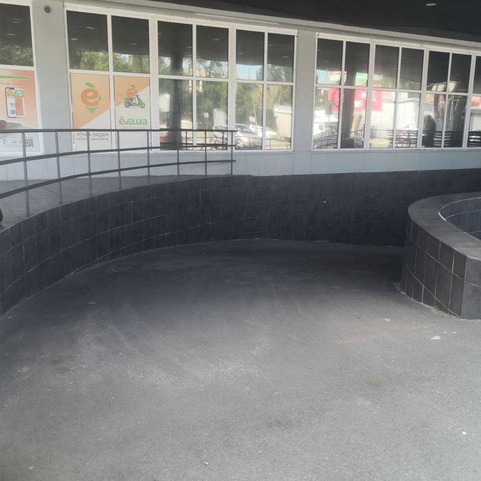 Бориспіль, Київ. Шлях, 2/14 (ЕКО-маркет), приміщення 2577 м2 (цоколь)