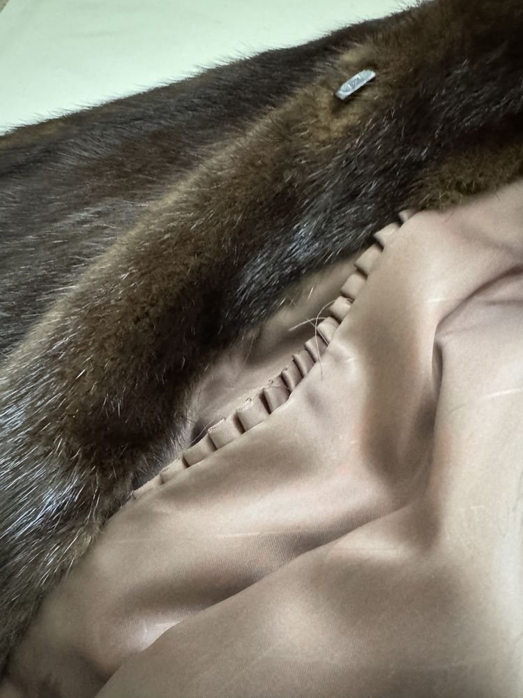Casaco de pele genuina de vison marca Jindo Furriers tam. 42