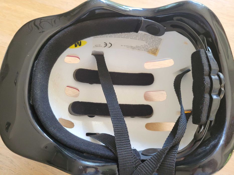 Kask rowerowy Bimbo Bike roz. M 53-54 cm plus ochraniacze