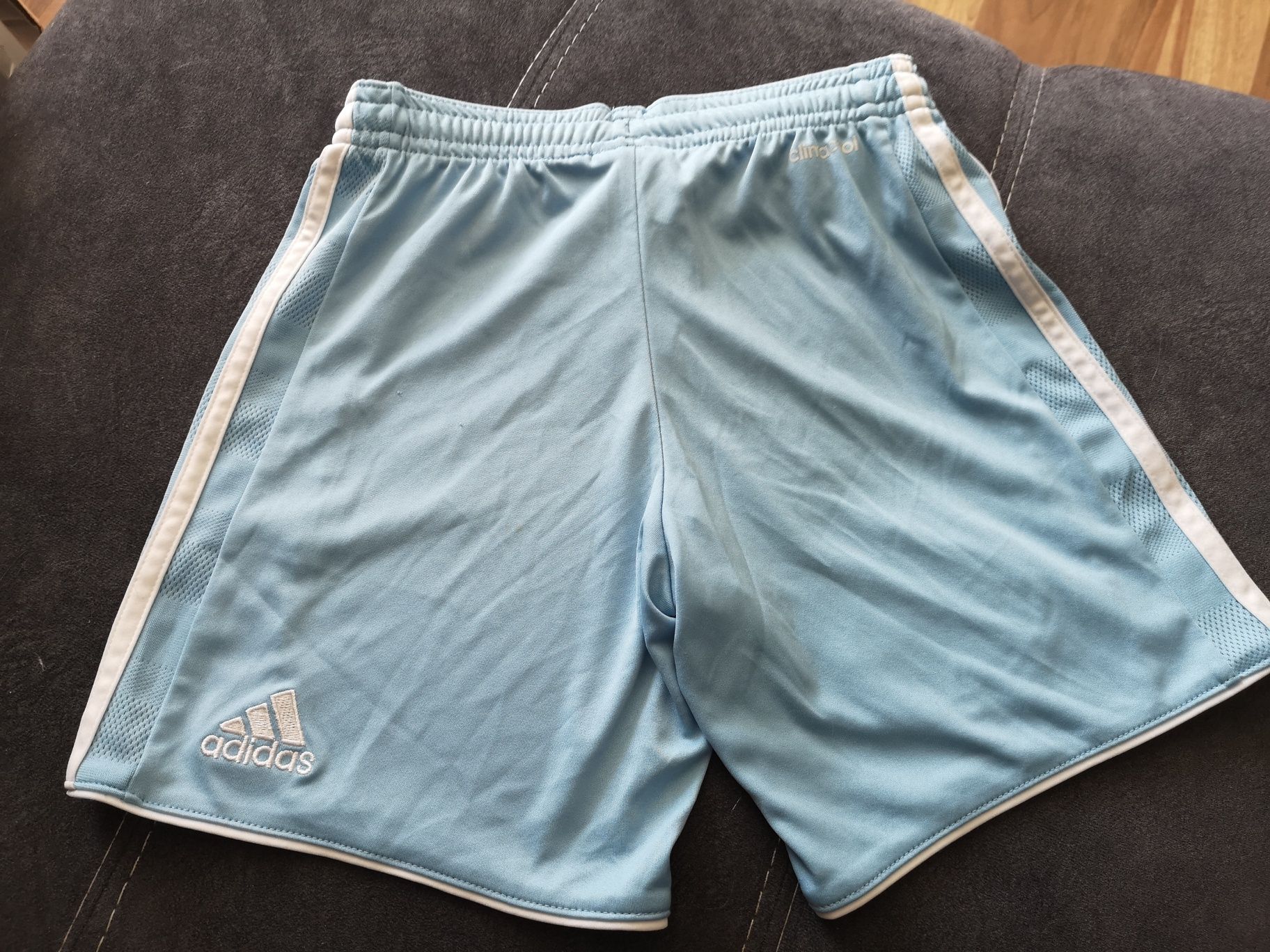 Spodenki adidas na wzrost 116-122