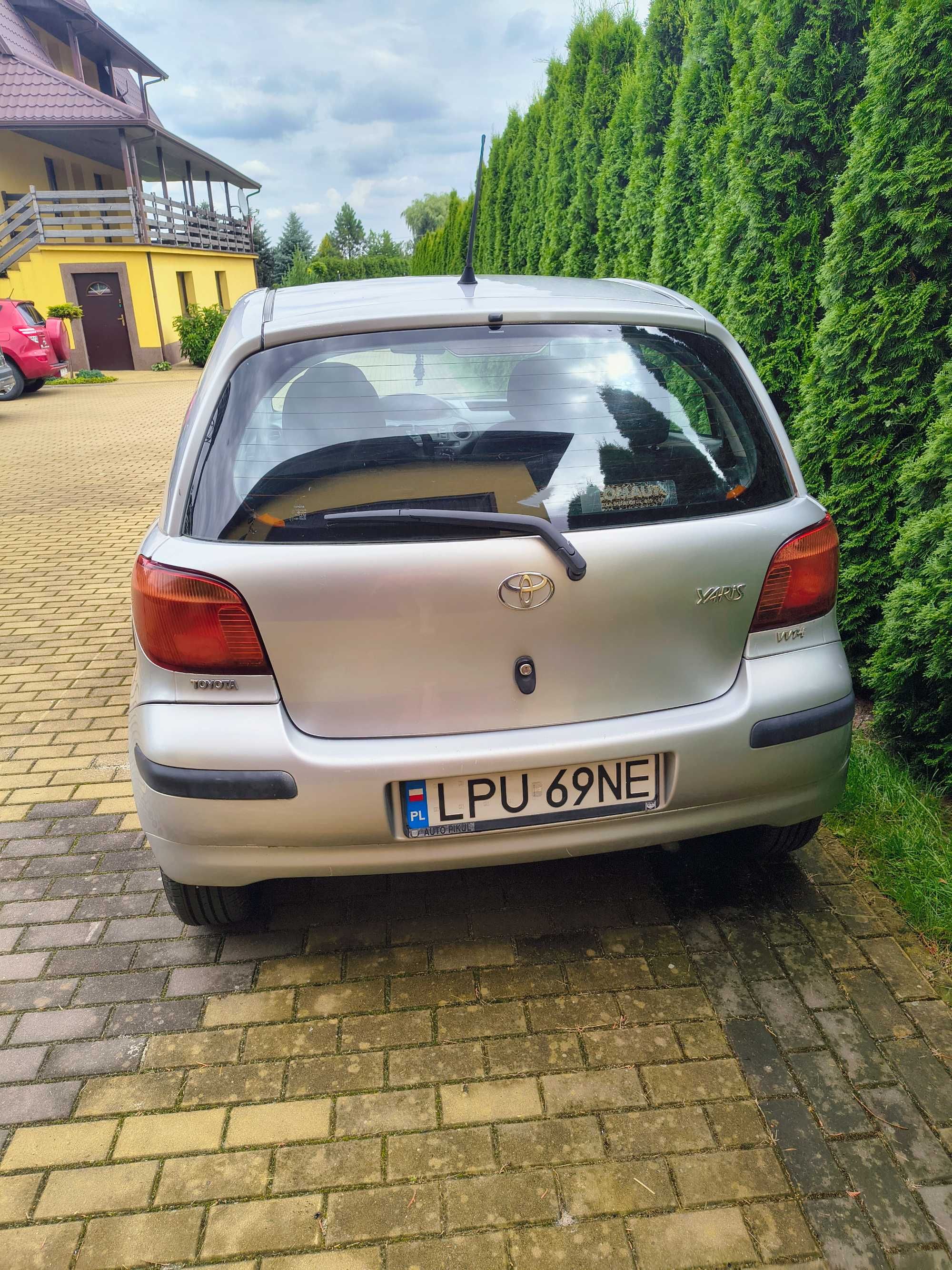 Toyota Yaris 1.0 benzyna 2005