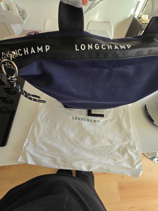 Mochila Longchamp nova. Tamanho L.