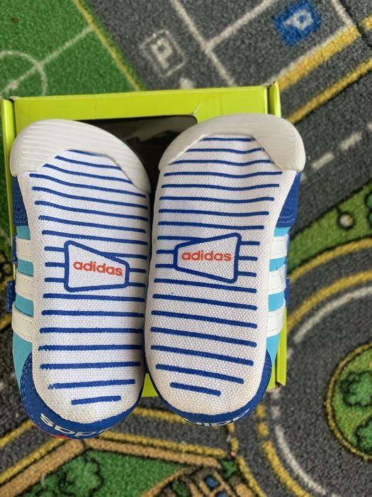Adidas buciki r. 18 nowe