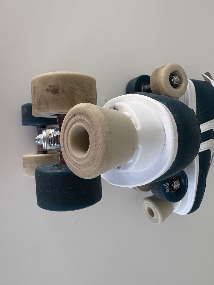 Patins 4 Rodas, 38 - Como Novos