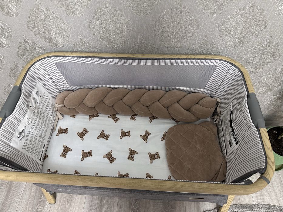 Ліжечко дитяче