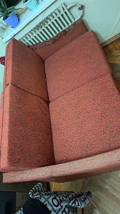 Диван віддам дарма