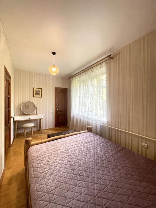 Продаж 2-к вул. Єреванська 25/1, Соломʼянська пл, Космонавтів