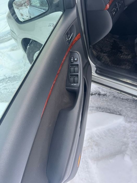 Toyota Avensis 2.0D4D для ЗСУ